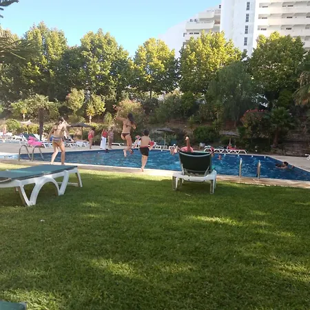 Апартаменты Rocha Gardens *